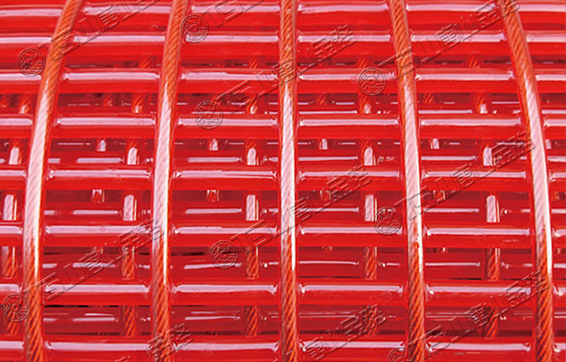 篩分設(shè)備選用聚氨酯篩網(wǎng)，高耐磨、壽命長(zhǎng)