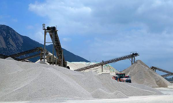 怎么選購(gòu)制砂機(jī)？唐山金路來(lái)幫忙