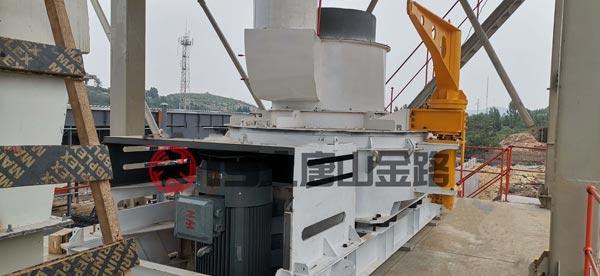 錘破、對輥破、立軸沖擊破三種制砂設(shè)備優(yōu)劣對比