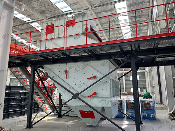 高頻篩，細(xì)物料篩分專家，效率高還不堵孔