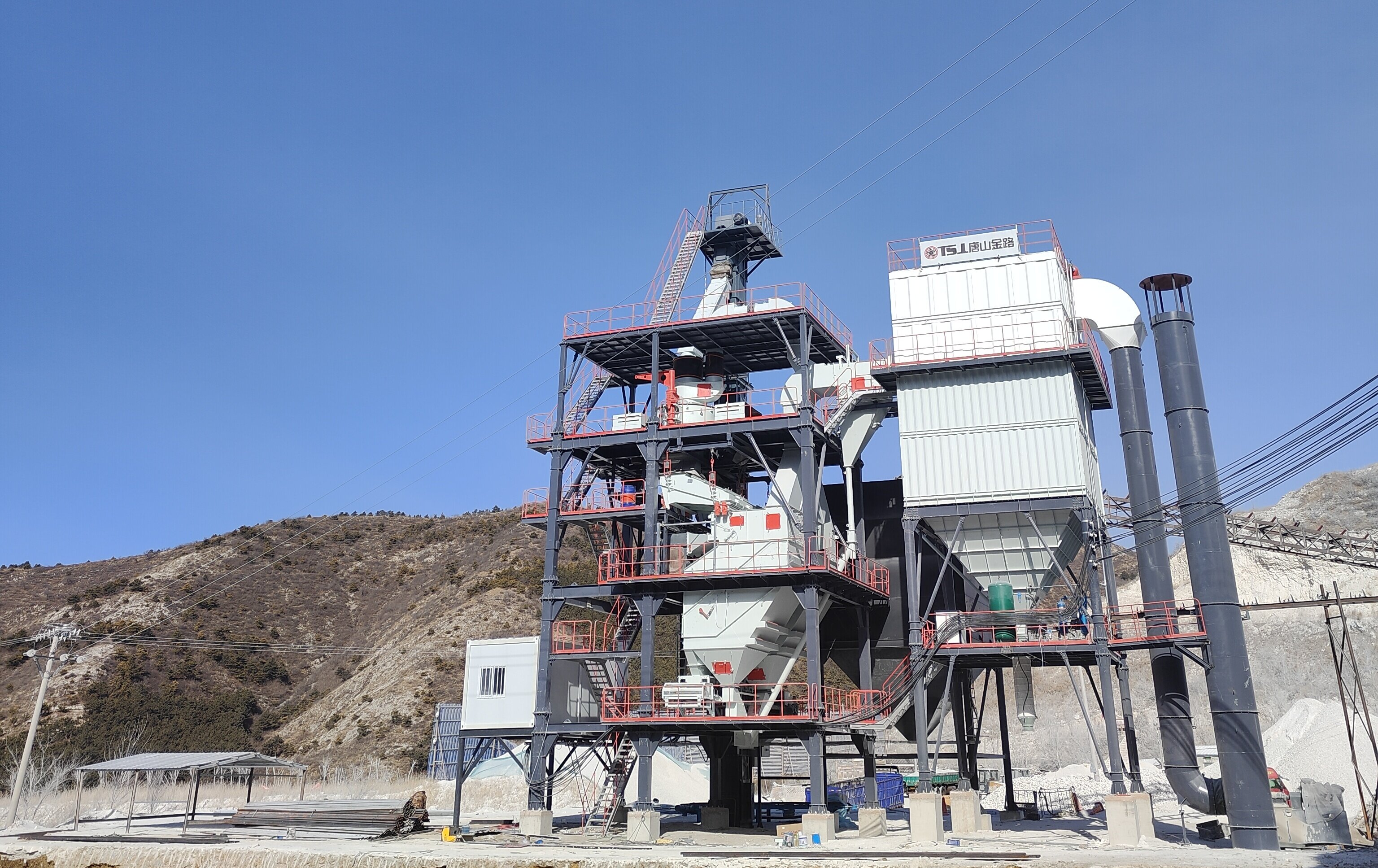 告別粉塵噪音！制砂樓如何改寫砂石行業(yè)環(huán)保格局？