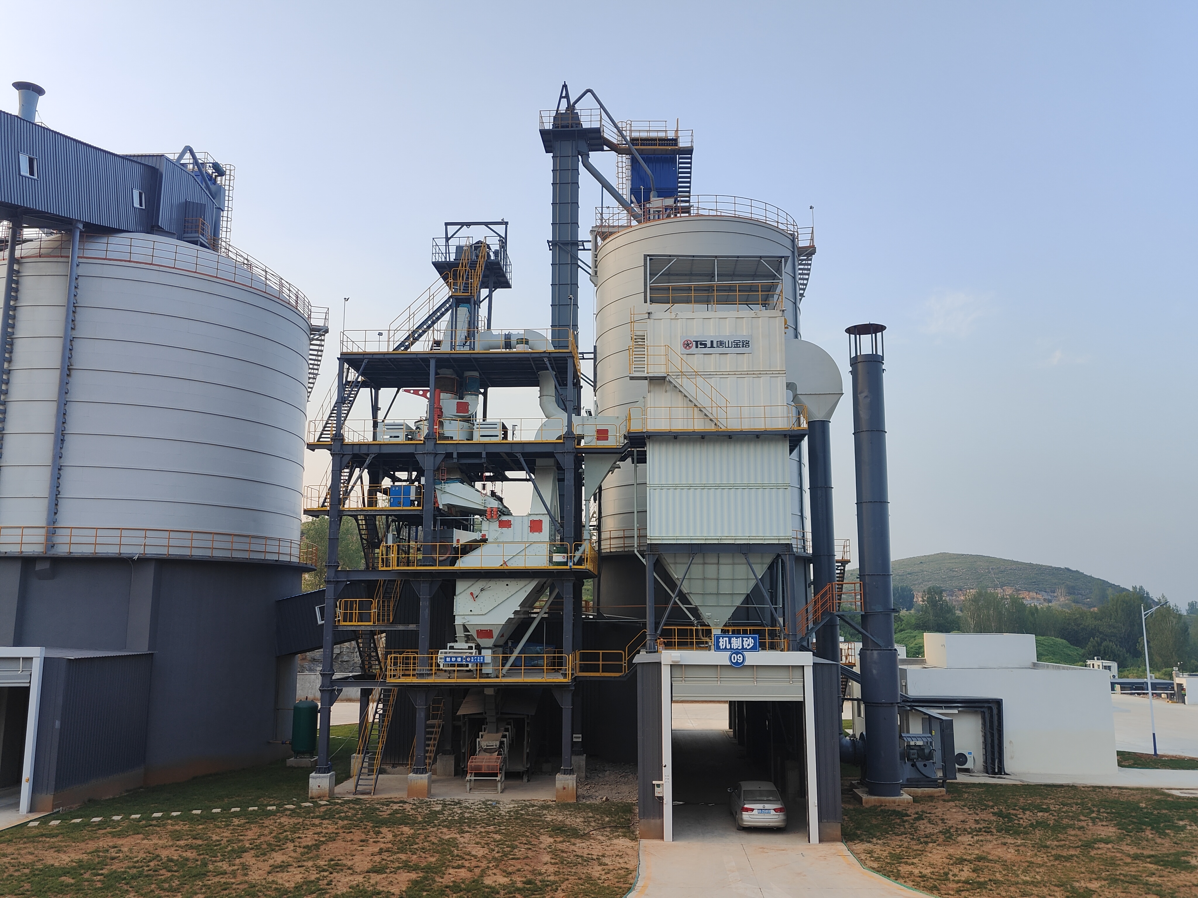 告別冬季停產(chǎn)！制砂樓干法制砂，寒冬里照樣穩(wěn)產(chǎn)增效